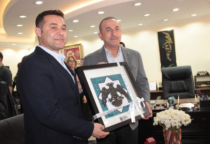 Bakan Çavuşoğlu: 