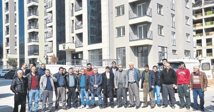Yüzlerce Aile Bu İhaleyi Bekliyor Yüzlerce Aile Bu İhaleyi Bekliyor