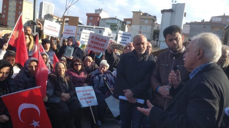 Doğu Perinçek'ten Akel İnşaat Mağdurlarına Ziyaret