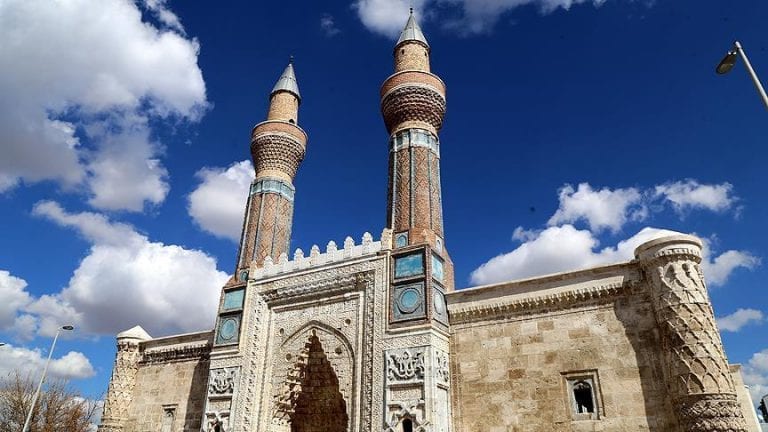 Sivas Gök Medrese’nin 22 Yıl Süren Restorasyonu Tamamlandı