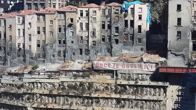Türkiye'de Yerinde Ve Gönüllü Dönüşüm Hızlanıyor!