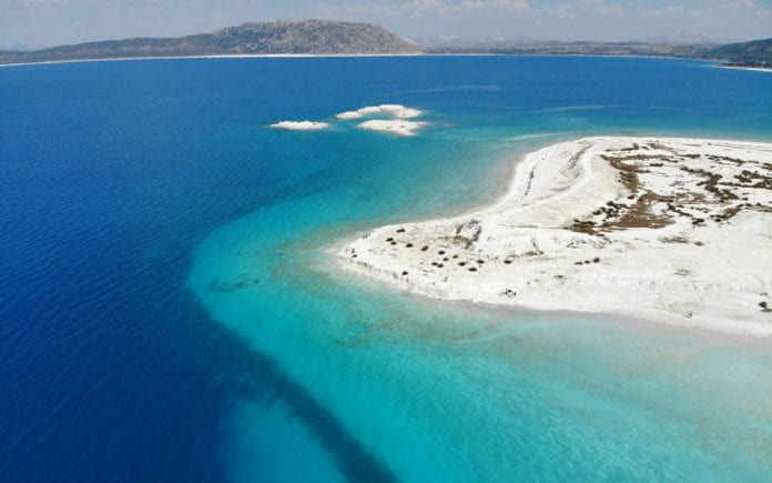 Salda Gölü Millet Bahçesi'nin İhalesi Yapıldı