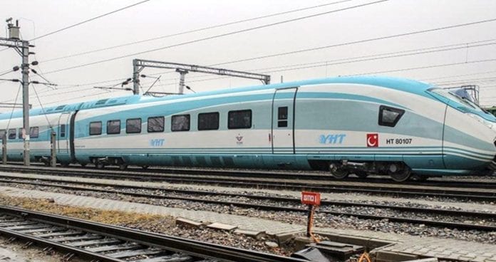 Ulaştırma ve Altyapı Bakanı Turhan'dan Kırıkkalelilere Hızlı Tren Müjdesi