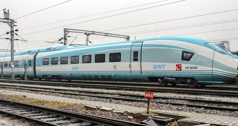 Ulaştırma ve Altyapı Bakanı Turhan'dan Kırıkkalelilere Hızlı Tren Müjdesi