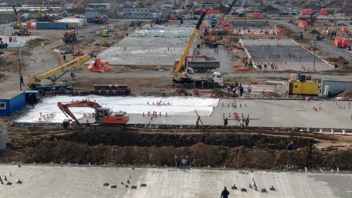 Moskova'ya Dev Koronavirüs Hastanesi