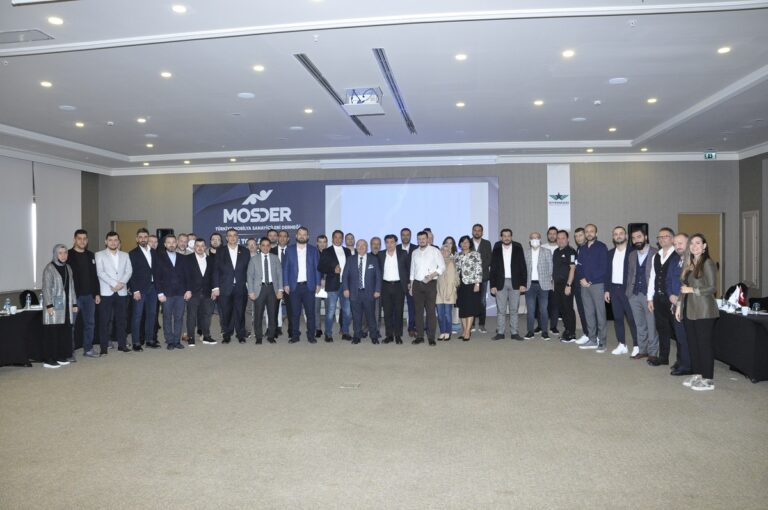 Mobilyacılar MOSDER Önderliğinde Bir Araya Geldi