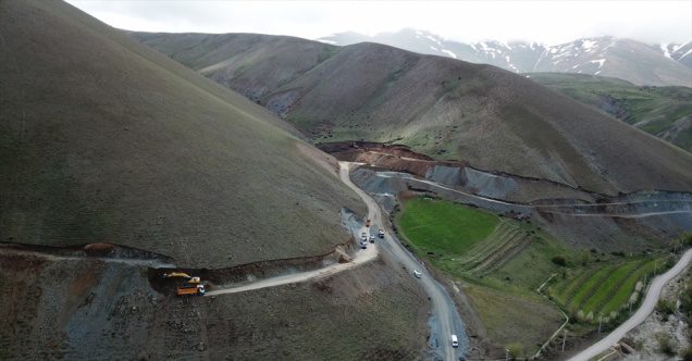 Van – Gevaş İkizler Göleti İnşaat Çalışmaları Devam Ediyor