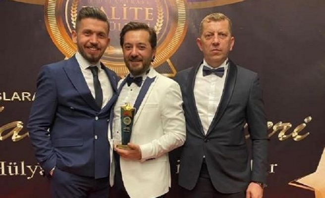 Yılın Çatı ve Cephe Panel Firması: Tekkat Panel