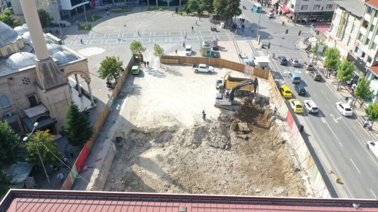 Düzce’de Kent Meydanı Projesi Başladı