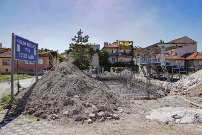 Kütahya Vefa Futbol Sahası’nda Ek Bina İnşaatı Başladı