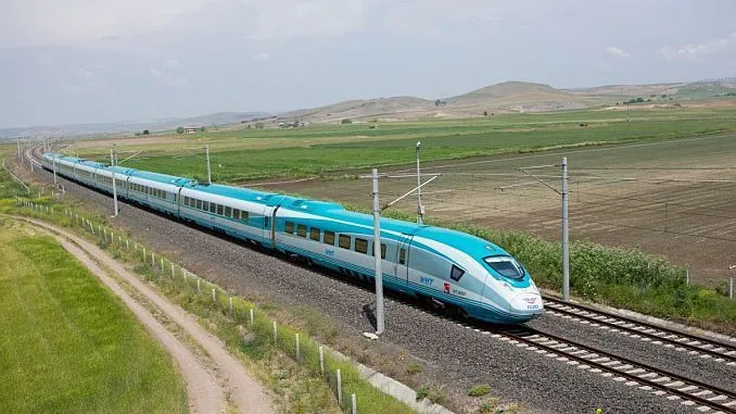 Mersin-Adana-Gaziantep Hızlı Tren Projesinde İnşaat Çalışmaları Sürüyor