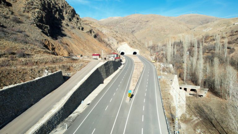 İspir-Rize Arası Ulaşım 10 Dakikaya Düştü 