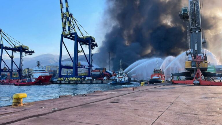 İskenderun Limanı’ndaki Yangın Kontrol Altına Alındı