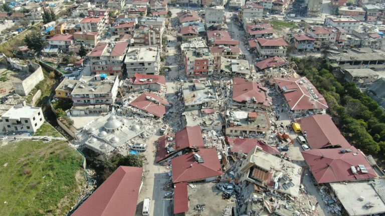 GTÜ İnşaat Mühendisliği Bölüm Başkanı’ndan ‘’Mesleki Yeterlilik Sigortası’’ Önerisi