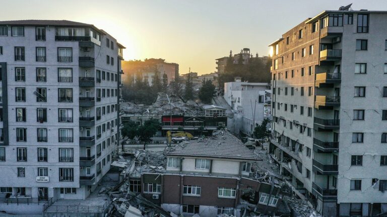 ‘’Kentsel Dönüşümde 90 Gün Şartı Bir Yıla Çıkarılmalı’’