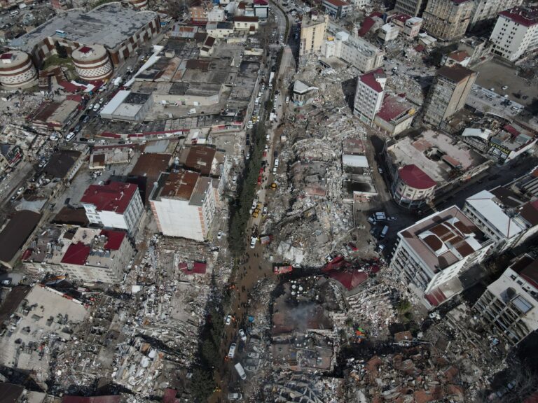 ”Deprem Yönetmelikleri Binaların Sadece Bir Depremde Ayakta Kalmalarına Göre Tasarlanıyor”