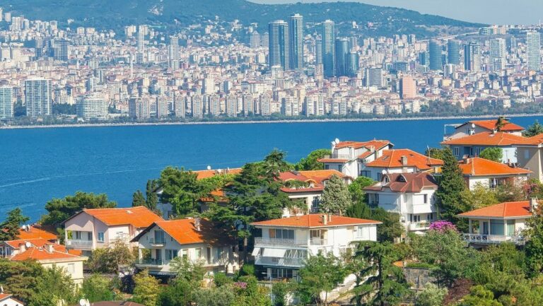 AFAD Bilim Kurulu, İstanbul’da Deprem Riski En Yüksek İlçeleri Açıkladı