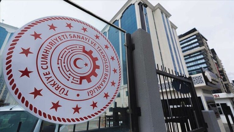 Sanayi Bakanlığı Ocak Ayında Bin 496 Yatırım Teşvik Belgesi Verdi