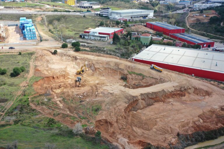 Çayırova Küçük Sanayi Sitesi İnşaatı Başladı