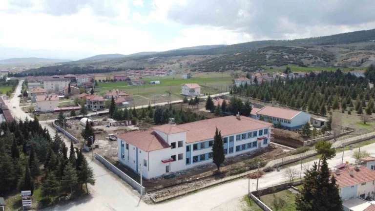Keçiborlu Uçak Bakım Teknolojisi Okulunun İnşaatında Sona Gelindi