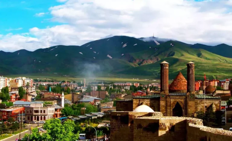 Akgün İnşaat Erzurum’a 4 Yıldızlı Otel İnşa Edecek