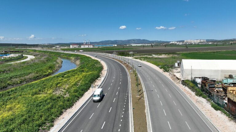 Bursa Şehir Hastanesi Bağlantı Yolu Ulaşıma Açıldı