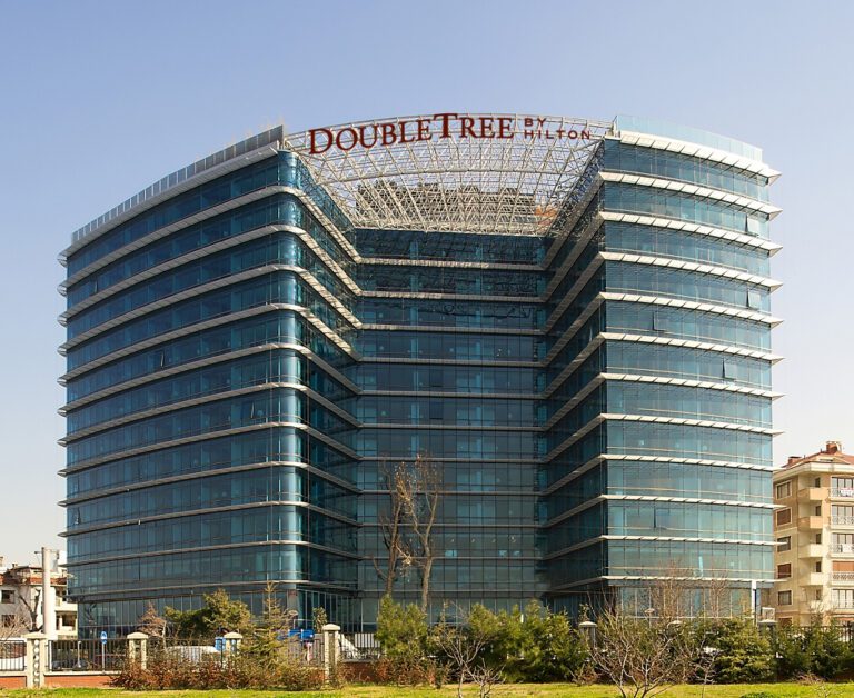 İstanbul, Kadıköy’deki Double Tree by Hilton 66 Milyon Dolara Satıldı