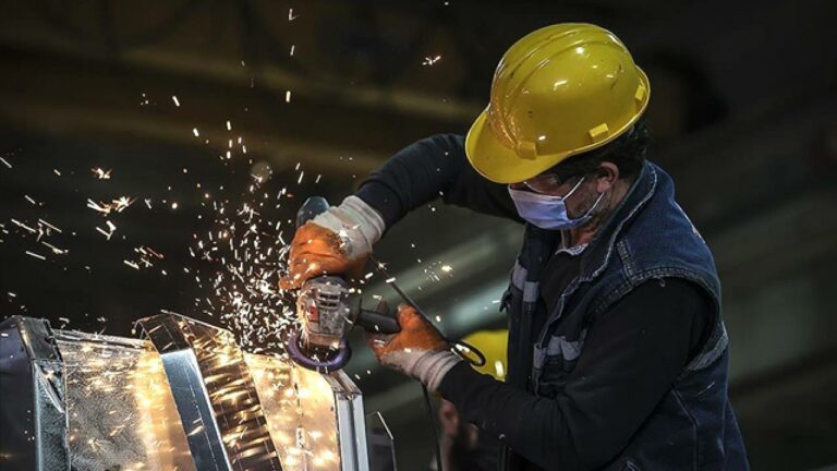 Sanayi Üretiminde Yıllık 0,1 Düşüş