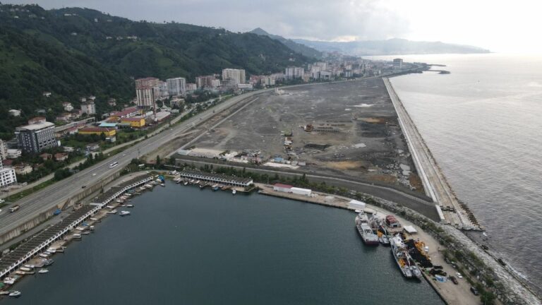 Rize Şehir Hastanesi Deniz Dolgu İnşaatında Sona Gelindi
