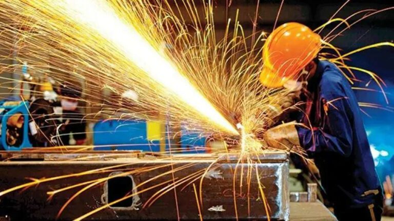 Sanayi Sektörünün Gelişimi İçin 82,2 Milyar TL Ödenek Ayrılacak