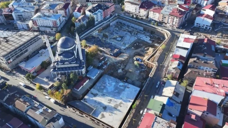Bingöl’de Kent Meydanı Çalışmaları Devam Ediyor