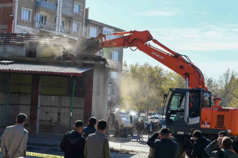 Deprem Bölgesindeki 200 Bin Konutun İnşaatı Yakında Tamamlanıyor