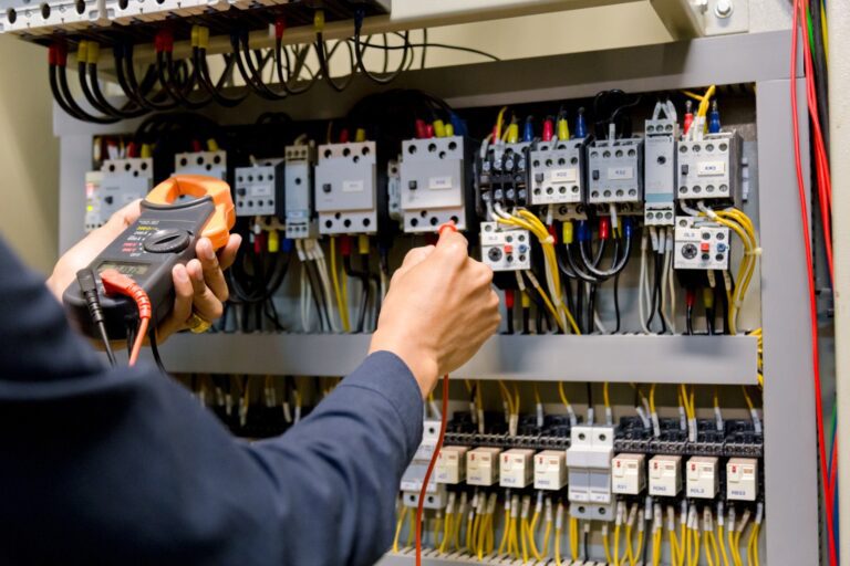 Elektrik Tesisatlarında Denetimsizlik Hem Vatandaşa Hem de Ülke Ekonomisine Darbe Vuruyor 