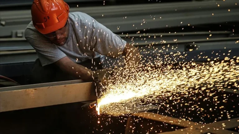 Sanayi Üretimi Eylül’de Yükseldi