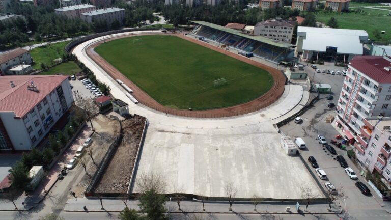 Siirt Atatürk Stadı Projesi İçin Ek Protokol İmzalandı