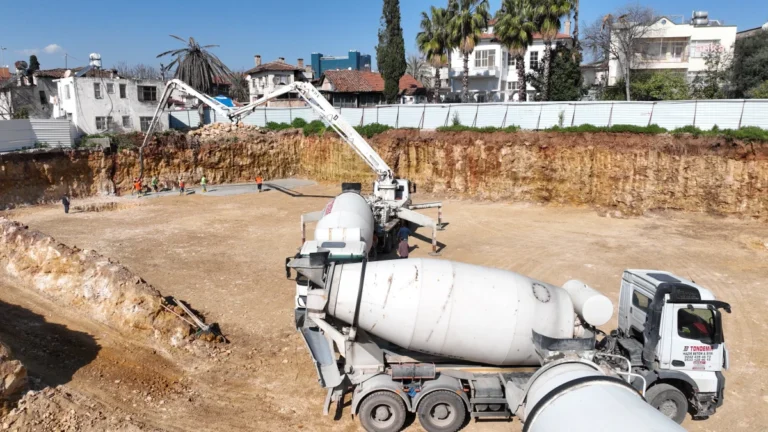Antalya, Balbey Mahallesi Kentsel Yenileme Projesinde İnşaat Başladı
