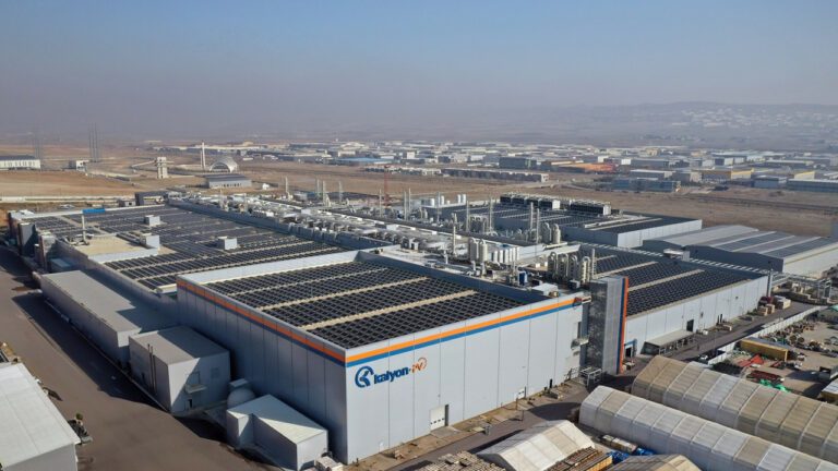 Kalyon PV Güneş Teknolojileri Fabrikası, Üretim Kapasitesini Artırıyor
