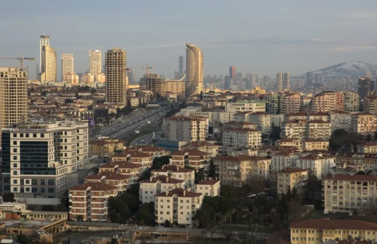 Ticari Gayrimenkulde Stok Azalıyor
