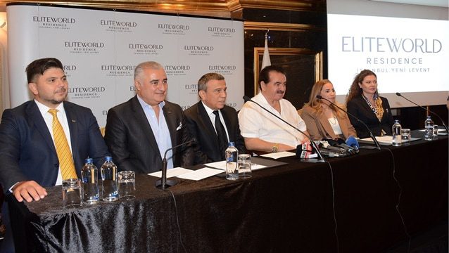 Elite World ve İbrahim Tatlıses yeni proje için imzaları attı