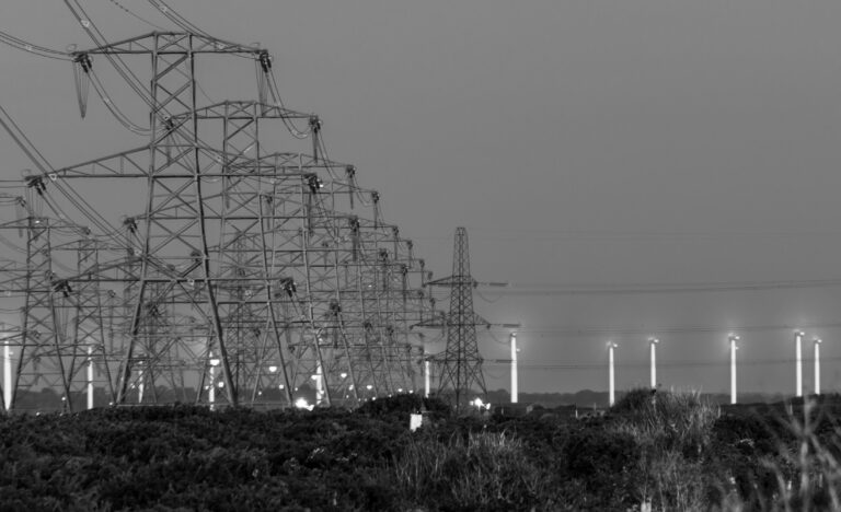 Kuveyt, 3,27 Milyar ABD Doları Değerinde Elektrik Santrali Projesi için Sözleşme İmzaladı