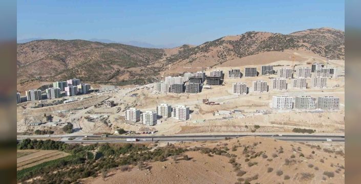 Aydın Efeler’de TOKİ konutları hızla yükseliyor: 4 bin kişi yeni evlerine kavuşacak