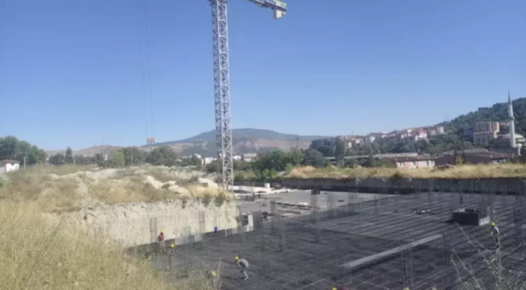 Adalet Sarayı’nda inşaat çalışmaları yeniden başladı