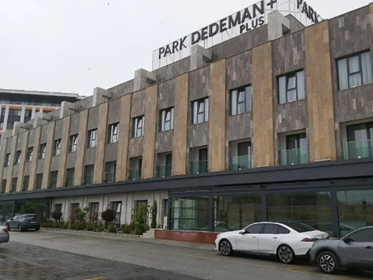 Park Dedeman Plus Konya kapılarını açtı